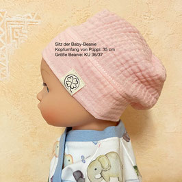 Leichte Baby Beanie aus weichem Bio-Musselin in zartem Rosa – Ideal für warme Sommertage