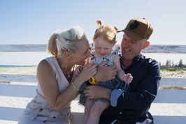 Family Mini Session; Largs Bay Beach 24/8/25