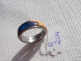 Ring aus Canistelmaser mit Kunstharz