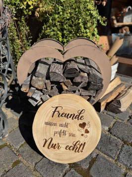 Baumscheibe mit Lasergravur