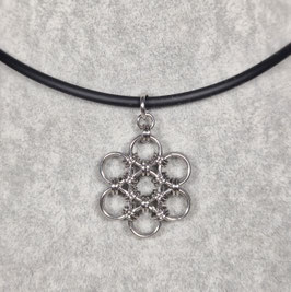 Chainmaille Anhänger "Japanese Blume"