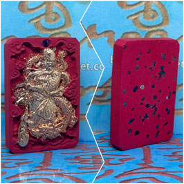 D200/01 . Guan Yu with Dragon Amulet