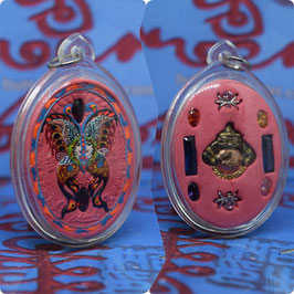 B190/01 .  Locket amulet with Rahu