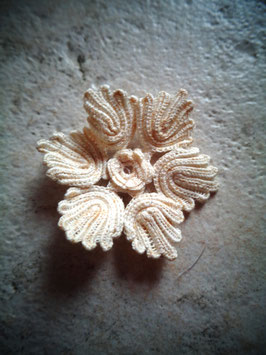 Appliqué fleur crochet