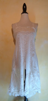 Cominette short fendue 1900 T.36