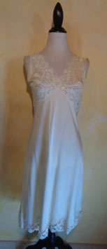 Nuisette blanche 60's T.38
