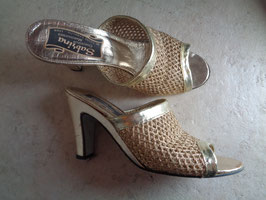 Mules tressèes dorées 70's P.39