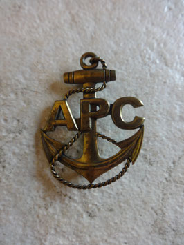 Broche APC