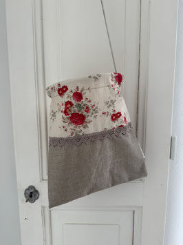 Wäscheklammersack Toffee-sand mit dunkelroten Rosen