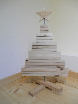 --LITEN II-- Kleiner Weihnachtsbaum aus Palettenholz