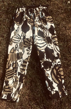Pantalon à taille élastique, imprimé “camouflage nature”