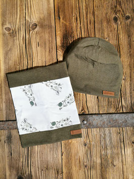 Set aus Mütze und Loop oliv grün mit Giraffen