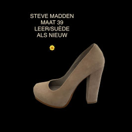 nr 75 merk Steve Madden maat 39