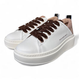 Wembley High - White Camel