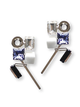 男前  EARRINGS  Silver