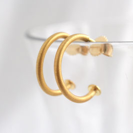 zierliche Kreolen aus 900 Gold