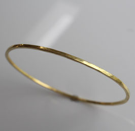 Armreif aus 900 Gold mit geschmiedeter Oberfläche