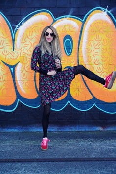 NEW IN - Feenomänalkleid "PAISLEY FLOWERS"