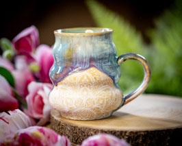 1237 - 410 ml - Keramik Wellentasse in regenbogen und türkis