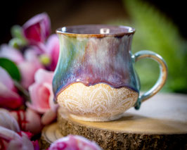 1221 - 400 ml - Keramiktasse bauchig MANDALA in weiß, regenbogenfarben und graulila innen