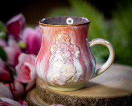 1192 - 460 ml - Keramiktasse bauchig BLÜTEN in lindgrün, rose und graulila