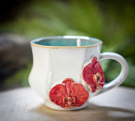 780 - 350ml - Keramiktasse Polygon ORCHIDEE in creme, rot und türkis
