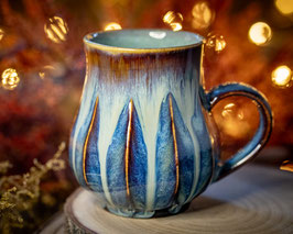 992 - 470 ml - Keramiktasse Polygon bauchig in braun, blau, creme und türkis