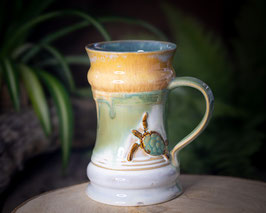 860 - Bierkrug, Jumbotasse SCHILDKRÖTE in creme, algengrün, hellbraun und türkis