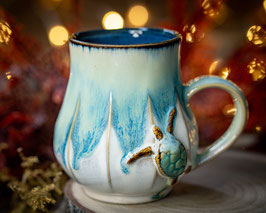 1024 - 470 ml - Keramiktasse Polygon bauchig SCHILDKRÖTE in creme, türkis, hellbraun und türkis