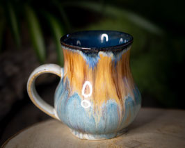 839 - 460 ml - Keramiktasse bauchig in creme, türkis, hellbraun und saphirblau
