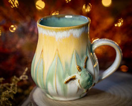 994 - 470 ml - Keramiktasse Polygon bauchig SCHILDKRÖTE in creme, moosgrün, hellbraun und türkis