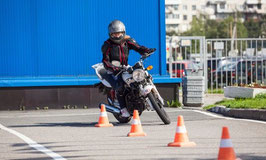 Curso teórico Permiso A1 – Conduce motos de hasta 125cc desde los 16 años