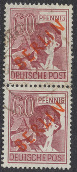 BERL 31 gestempelt senkrechtes Paar