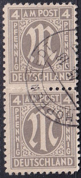 BIZO 18 gestempelt senkrechtes Paar