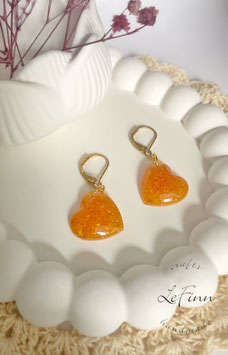 Herzohrringe gold mit farbigem Glitzer