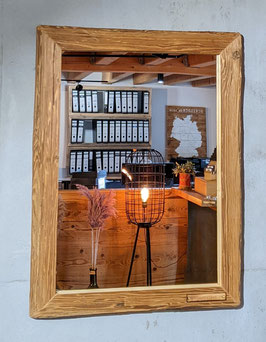 Spiegel im ALT. HOLZ. Style