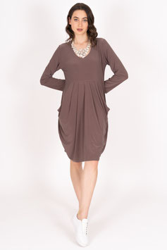 Kleid Quernaht