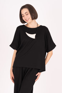 Breites Shirt aus dickem Stoff