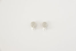 小さな石集め white ピアス