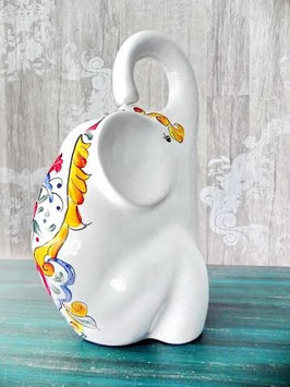 Elefante trompa grande