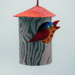 Vogelhaus (4) mit einem Vogel (beidseitig bemalt, Akrylmalerei auf Karton), rundes Vogelhaus aus handgefertigtem Buntpapier