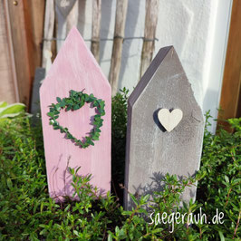 Dekoholzhaus mittel mit Herz