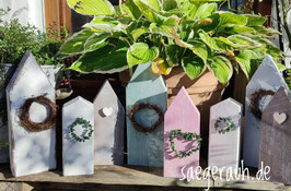 Dekoholzhaus groß mit Reisigkränzchen