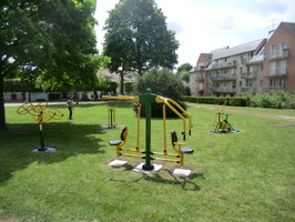 DUOS ASCENSEUR - CHEVAL