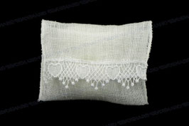 Bustina portaconfetti bianca in lino con macrame bianco