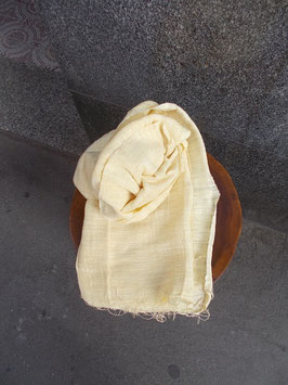 Sciarpa giallo tenue dal Vietnam