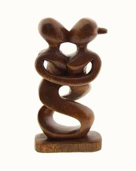Statua bacio abbracciati