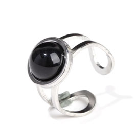 Anello in acciaio con pietra di onice nero