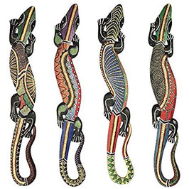 Geko puntinato in legno dipinto. Altezza 2 metri.