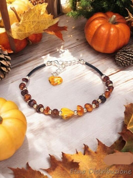 Bracciale in ambra con sfere da 6 mm e inserto a cuore